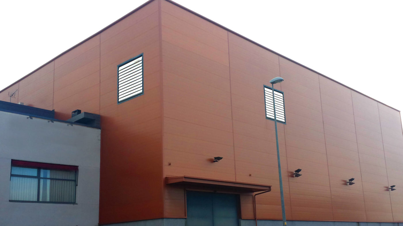 Edificio industrial Fluje 02