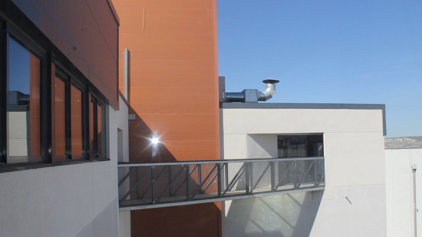 Edificio industrial Fluje 04
